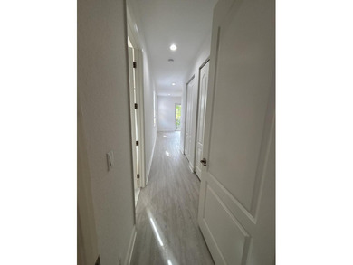 Mostly renovated, upgraded floors, kitchen countertops and all - photo 37