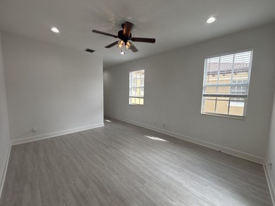 Mostly renovated, upgraded floors, kitchen countertops and all - photo 49