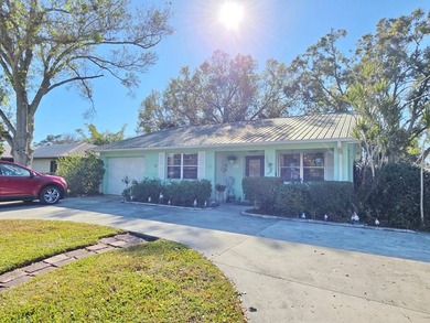 Lake Okeechobee Access - Double Lot Spacious 2-bedroom, 2-bath - photo 3
