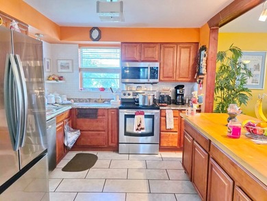 Lake Okeechobee Access - Double Lot Spacious 2-bedroom, 2-bath - photo 9