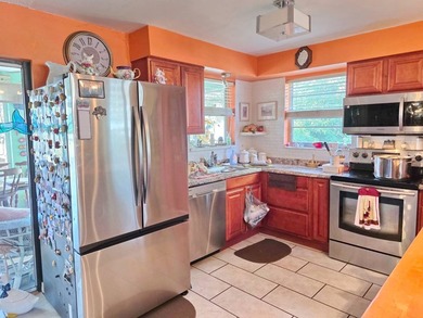 Lake Okeechobee Access - Double Lot Spacious 2-bedroom, 2-bath - photo 10