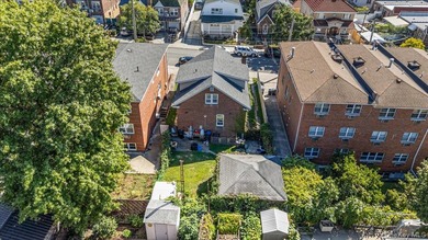 Hot Flushing Location. 40x100 lot. Delivered vacant. Two-family: - photo 8
