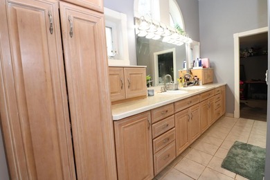 Gorgeous 175' lakefront property on a private 1.54 acre property - photo 25