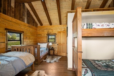 Website: ww.sawtoothmtnretreat.my.canva.site. This is rare - photo 28