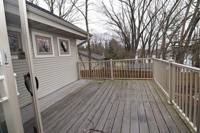 Gorgeous 175' lakefront property on a private 1.54 acre property - photo 38