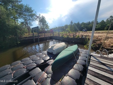 Your opportunity awaits with this ideally positioned waterfront - photo 6
