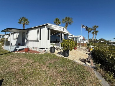 Manatee River Home For Sale in Ellenton Florida