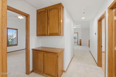 This beautifully maintained 4-bedroom, 4-bathroom residence - photo 19