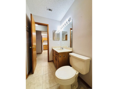 Discover low-maintenance living, maintained 2 bedroom