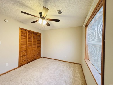 Discover low-maintenance living, maintained 2 bedroom