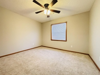 Discover low-maintenance living, maintained 2 bedroom