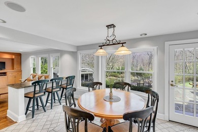 Enjoy the splendor and many amenities of your private country - photo 24