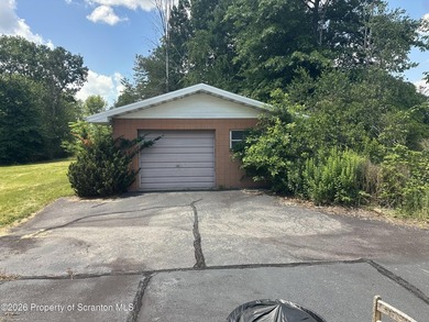 Large ranch home in Abington School District, 1.39 acres, 2 car - photo 26