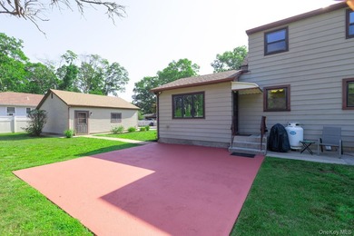Welcome to this spacious and meticulously maintained home - photo 31
