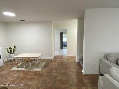 Charming and inviting townhome located in the desirable Fleming - photo 8