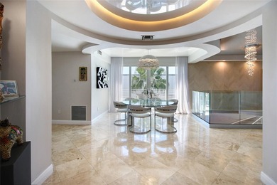 One of a kind multi-level penthouse with deeded ocean access - photo 2