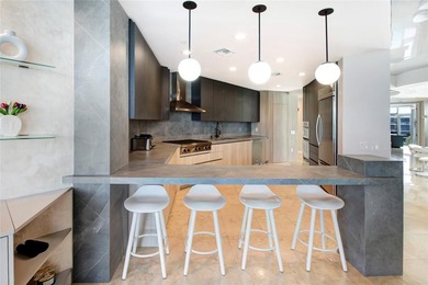One of a kind multi-level penthouse with deeded ocean access - photo 10