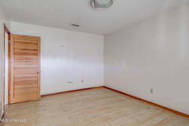 PROPERTY SOLD AS-IS - CASH or CONVENTIONAL ONLY. This FIXER - photo 5