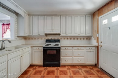 PROPERTY SOLD AS-IS - CASH or CONVENTIONAL ONLY. This FIXER - photo 7