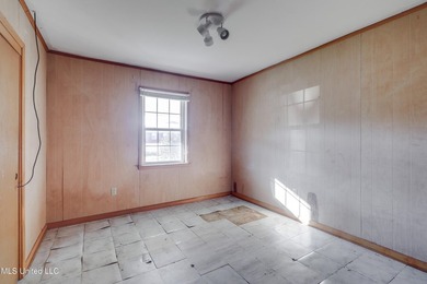 PROPERTY SOLD AS-IS - CASH or CONVENTIONAL ONLY. This FIXER - photo 8