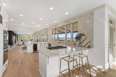 Amazing price for Portland Heights! Breathtaking unobstructed