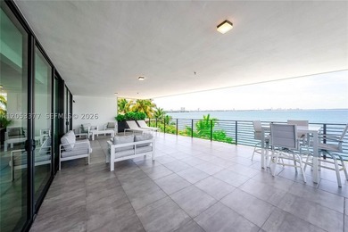 Welcome to one of Miami beach's most exclusive waterfront - photo 21