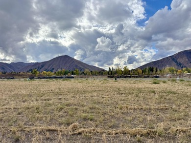 Big Wood River Lot For Sale in Hailey Idaho