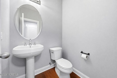 Fairly young construction with builder's warranty still intact - photo 22