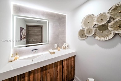 Welcome to one of Miami beach's most exclusive waterfront - photo 25