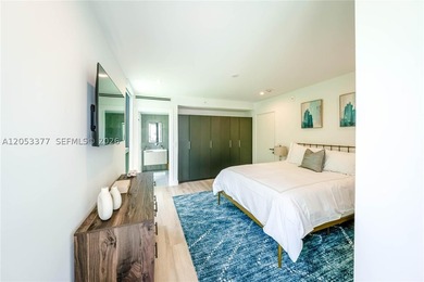 Welcome to one of Miami beach's most exclusive waterfront - photo 27