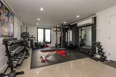 Experience unparalleled luxury in this custom modern estate - photo 37