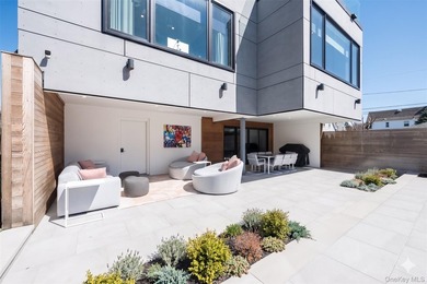 Experience unparalleled luxury in this custom modern estate - photo 42