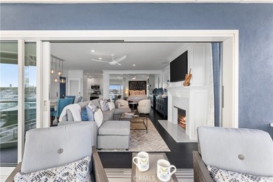 Gorgeous throughout, with a spectacular view - this 2 bedroom 2 - photo 4