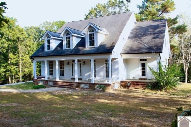 Kentucky Lake Home For Sale in Benton Kentucky