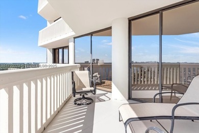 SPECTACULAR PANORAMIC VIEWS FROM THIS HIGH FLOOR FULLY RENOVATED - photo 22
