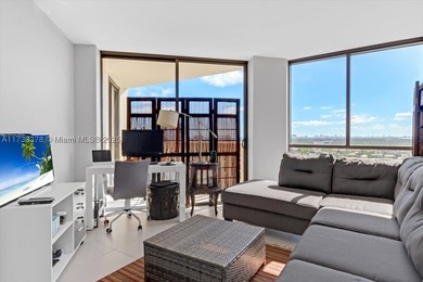 SPECTACULAR PANORAMIC VIEWS FROM THIS HIGH FLOOR FULLY RENOVATED - photo 29