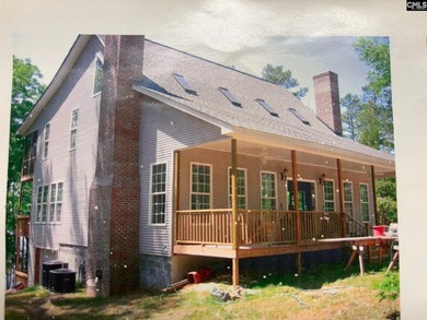 Custom mountain vibe home set among the trees on elevated - photo 2