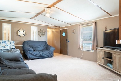 Cozy Weekend Getaway! Escape to your own private retreat with - photo 4