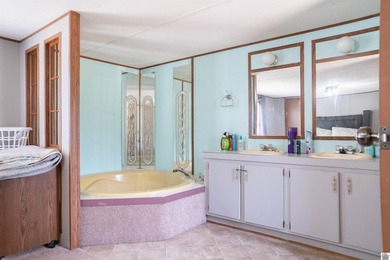 Cozy Weekend Getaway! Escape to your own private retreat with - photo 8