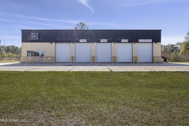 This versatile commercial investment property features multiple - photo 2