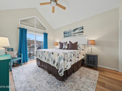 MOTIVATED SELLER! Room for everyone in a gorgeous lakefront - photo 14