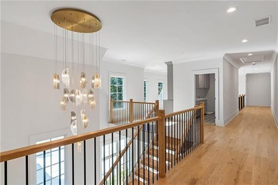 Experience architectural excellence and thoughtfully designed - photo 19