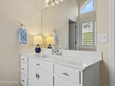 MOTIVATED SELLER! Room for everyone in a gorgeous lakefront - photo 26
