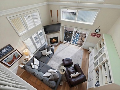 MOTIVATED SELLER! Room for everyone in a gorgeous lakefront - photo 28