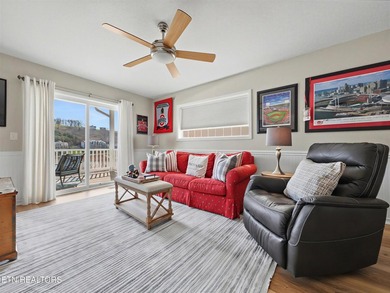 MOTIVATED SELLER! Room for everyone in a gorgeous lakefront - photo 29