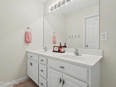 MOTIVATED SELLER! Room for everyone in a gorgeous lakefront - photo 35