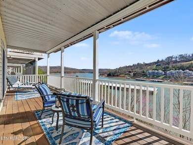MOTIVATED SELLER! Room for everyone in a gorgeous lakefront - photo 40