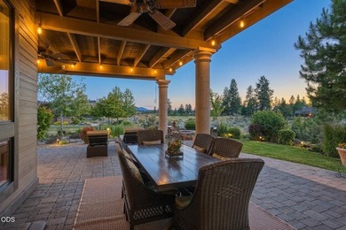 Overlooking the 13th tee in Tetherow, this exceptional home - photo 42