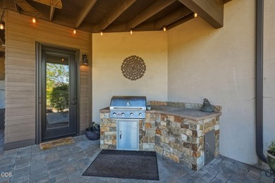 Overlooking the 13th tee in Tetherow, this exceptional home - photo 45