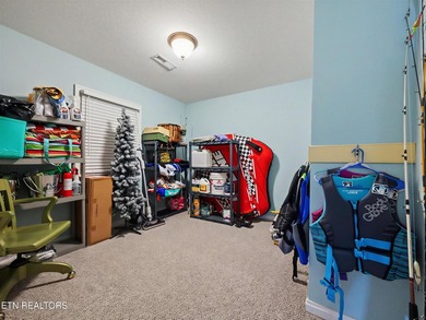 MOTIVATED SELLER! Room for everyone in a gorgeous lakefront - photo 49
